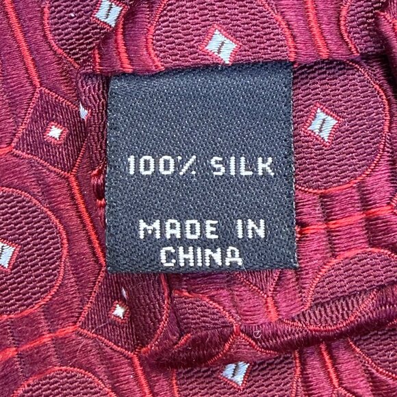 Jos A Bank Mens Red Silk Geometric Pattern Signature Collection Necktie - Picture 3 of 8